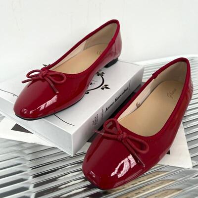 日常白搭亮面红色轻便一脚蹬单鞋