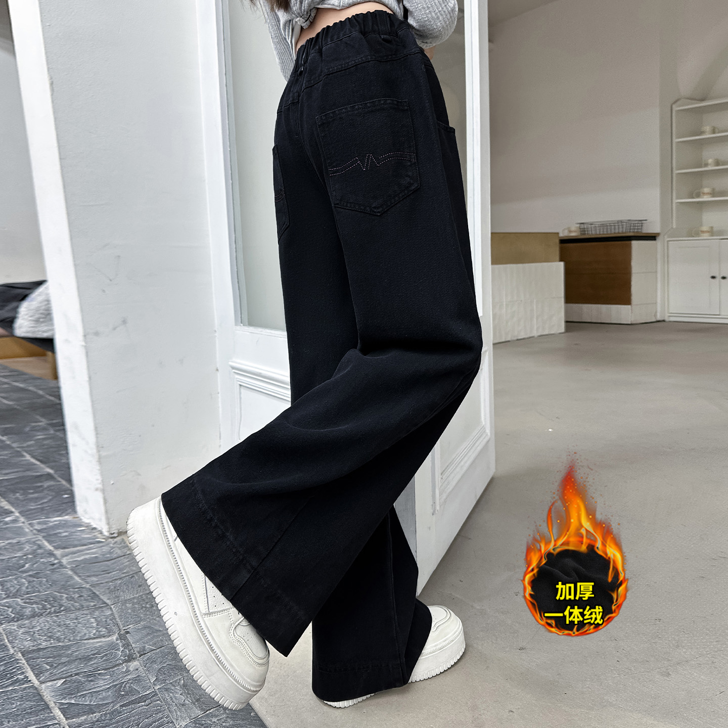 女童加绒裤子秋冬好看黑色牛仔裤