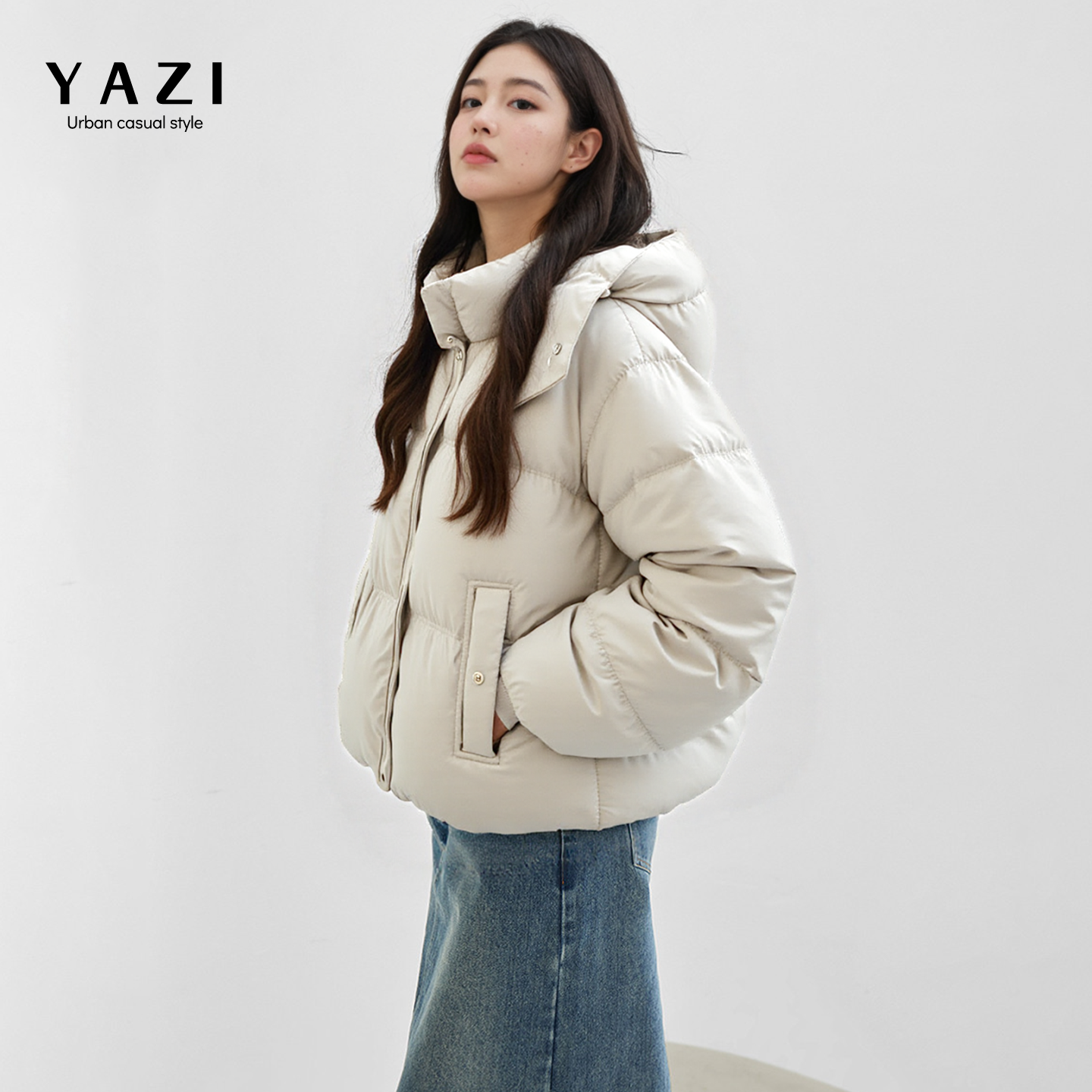 米白连帽羽绒服女小个子通勤显瘦