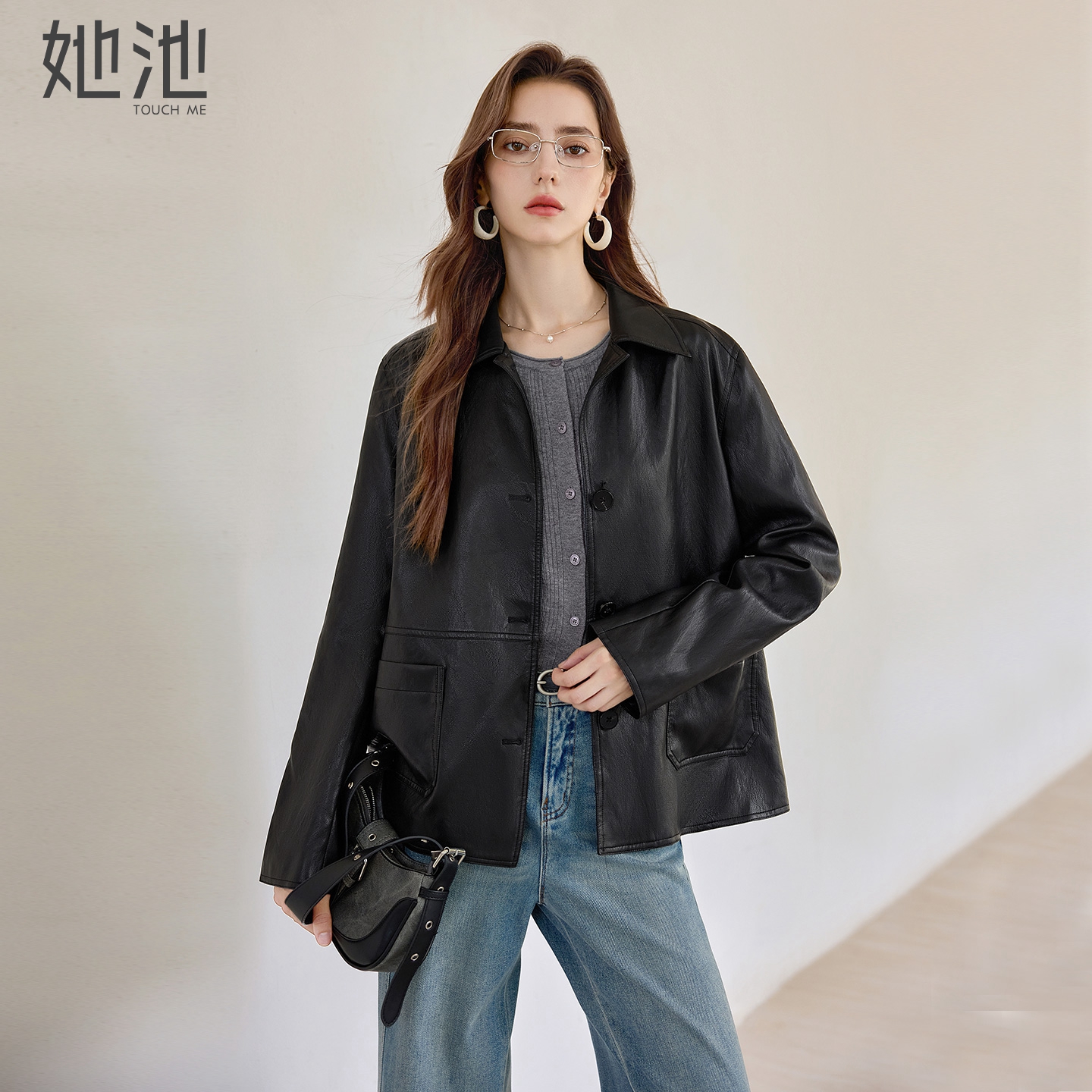 她池休闲宽松款显瘦长袖PU外套