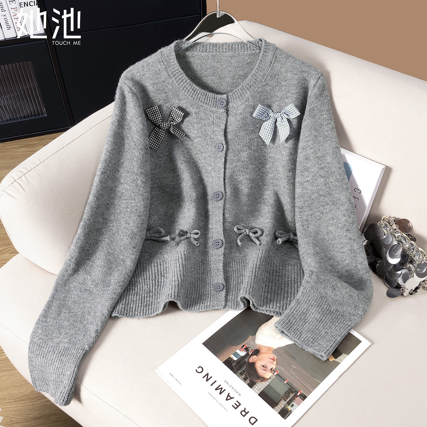 她池宽松款蝴蝶结装饰圆领针织衫