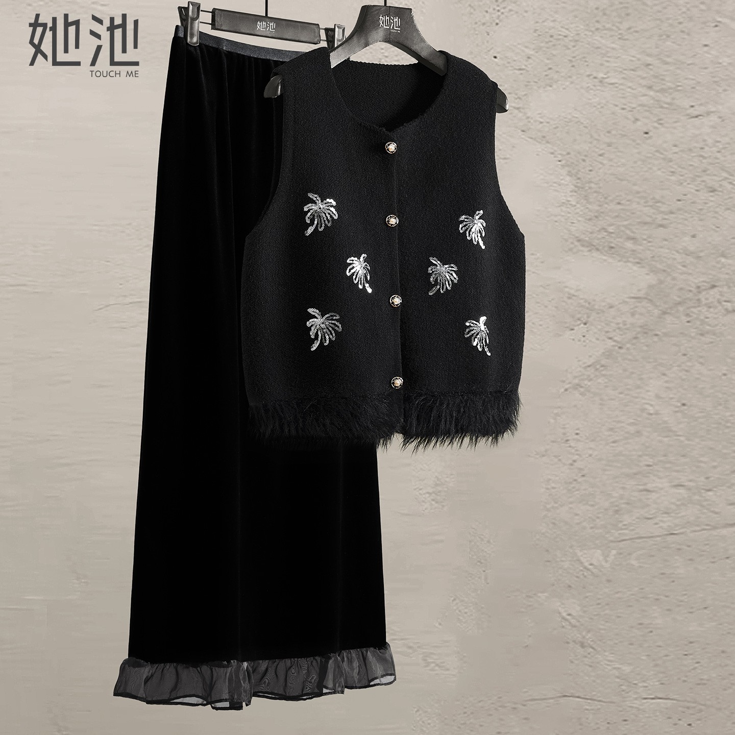 她池圆领马夹2025冬装新款女装时尚亮片宽松款短款气质针织马甲,女装/女士精品,马夹,淘宝优惠券,粉丝福利购,淘宝优惠卷