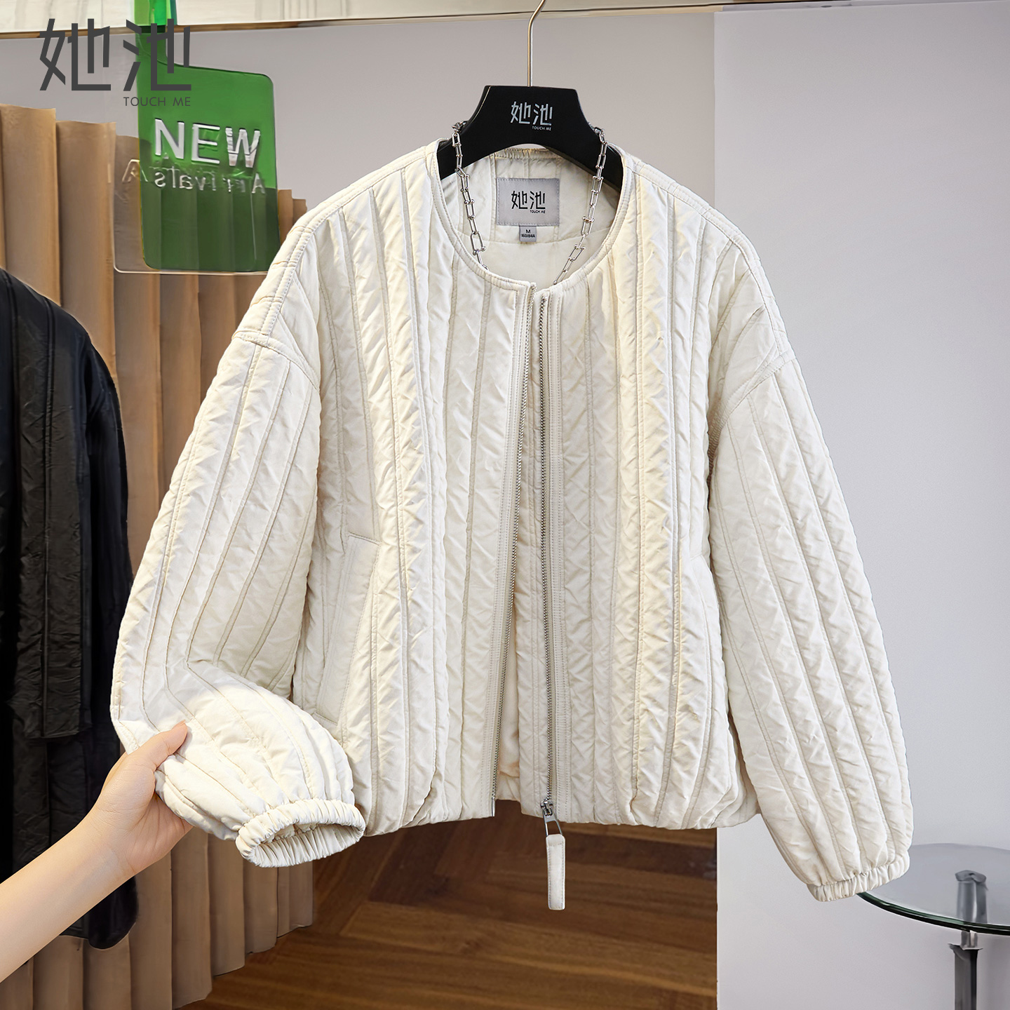 她池圆领落肩长袖简约休闲风外套