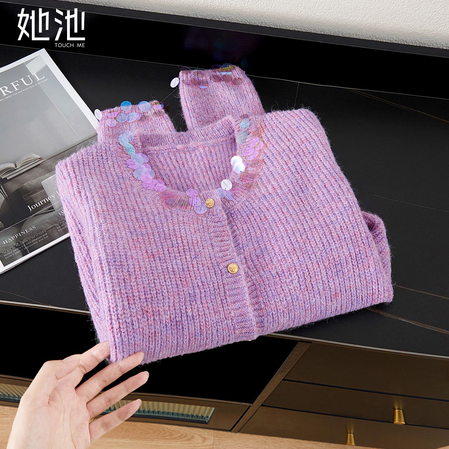 她池单排扣宽松款圆领针织衫