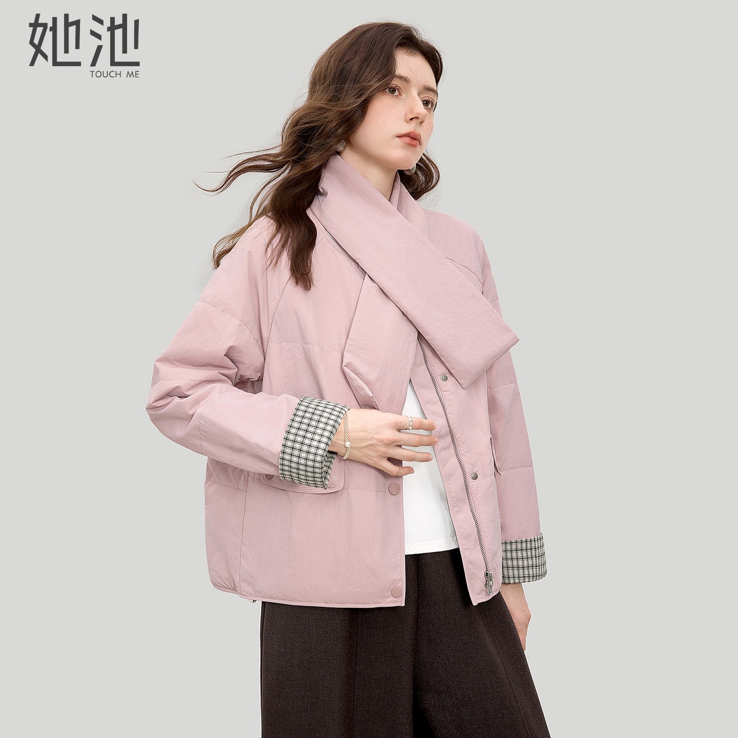 她池宽松款棉衣2025冬装新款女装甜美风圆领长袖拉链保暖短款外套