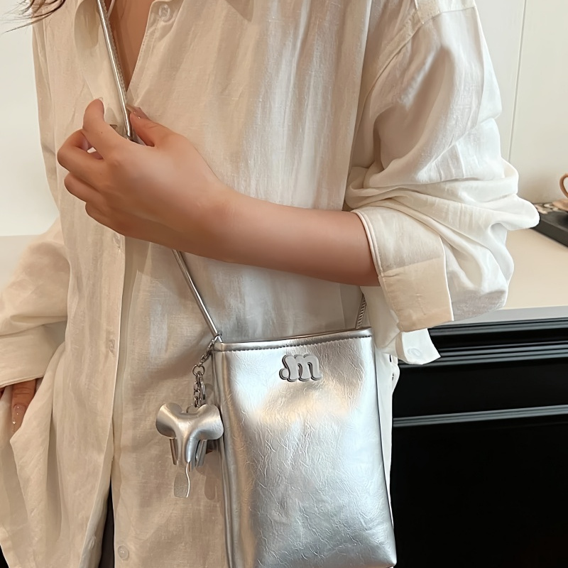 2025款质感软皮小象斜挎手机包高级感小众时尚休闲轻便单肩包