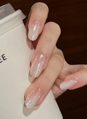 纯手工海莉波点穿戴甲乳白渐变美甲短款2026新款高级感短椭圆甲片