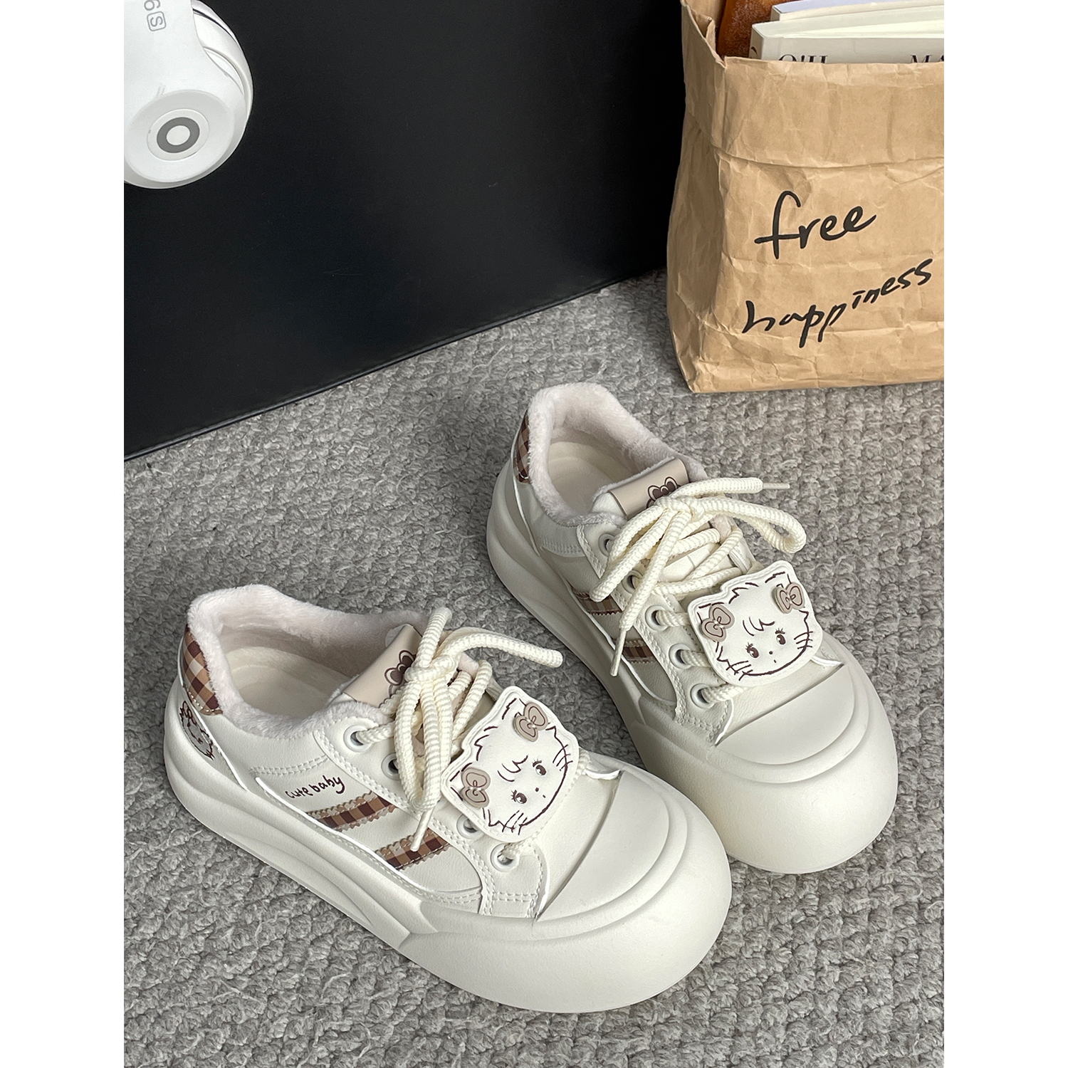 大头可爱加绒小白鞋女2025冬季新款轻便保暖棉鞋百搭增高休闲板鞋