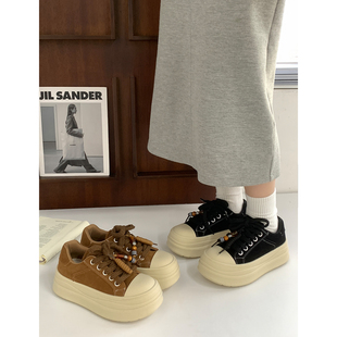 女2026春季 松糕鞋 新款 面包增高运动鞋 百搭休闲鞋 复古串珠厚底板鞋