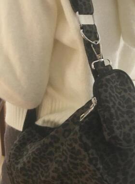 韩国小众设计师品牌woder 24年秋冬新款复古豹纹手提包单肩包