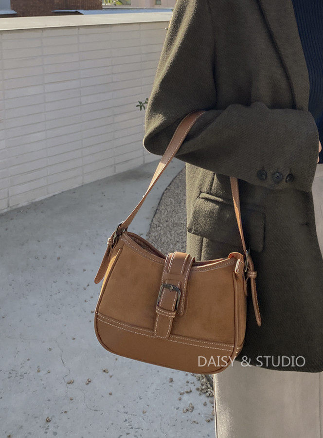 现货韩国线上设计冬新款麂皮绒面搭扣包cres suede 女士单肩包