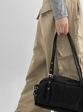 韩国设计师小众品牌 ins设计感皮带扣容量单肩腋下包手提包