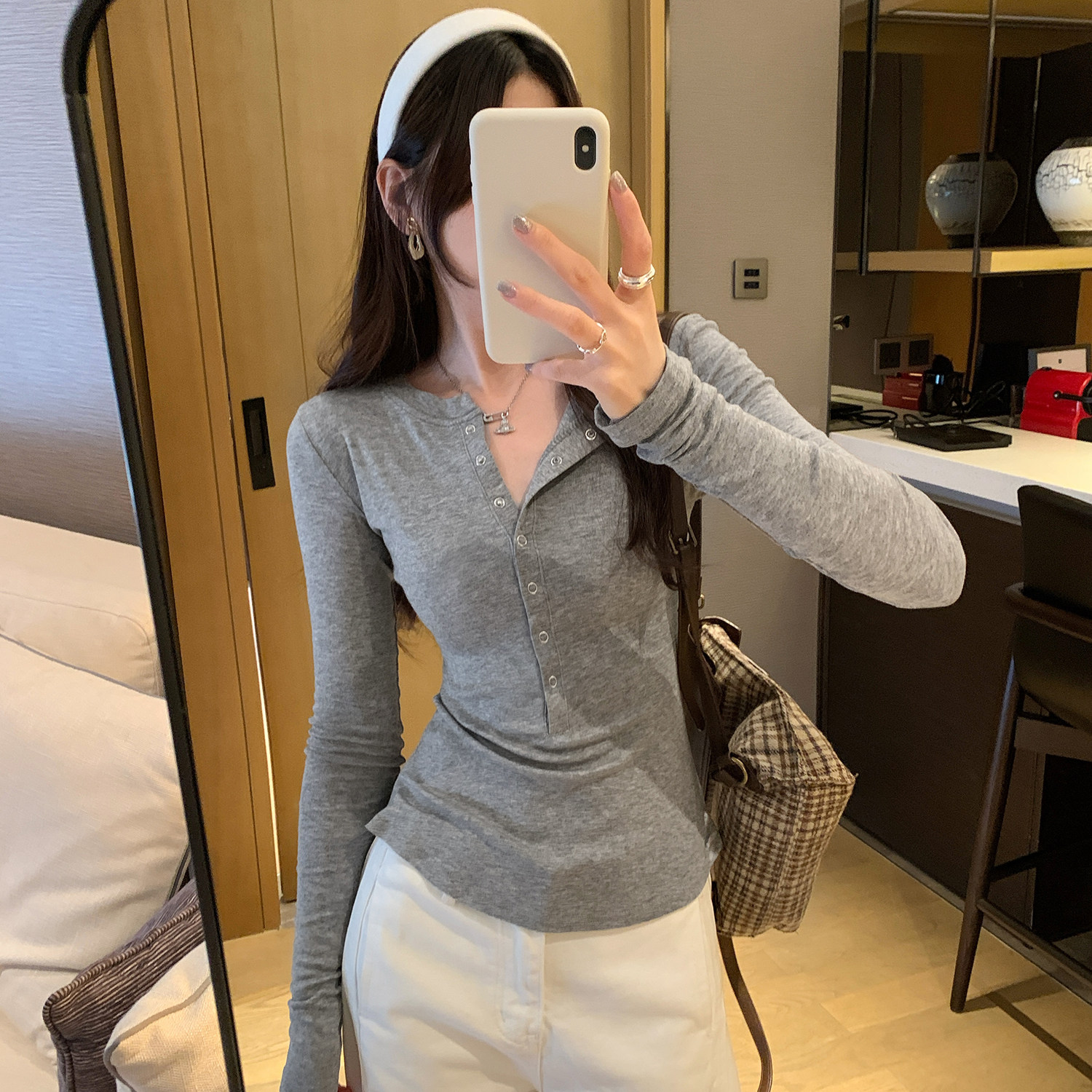 韩式慵懒chic半开领灰色打底衫长袖T恤女早秋2026新款气质小上衣