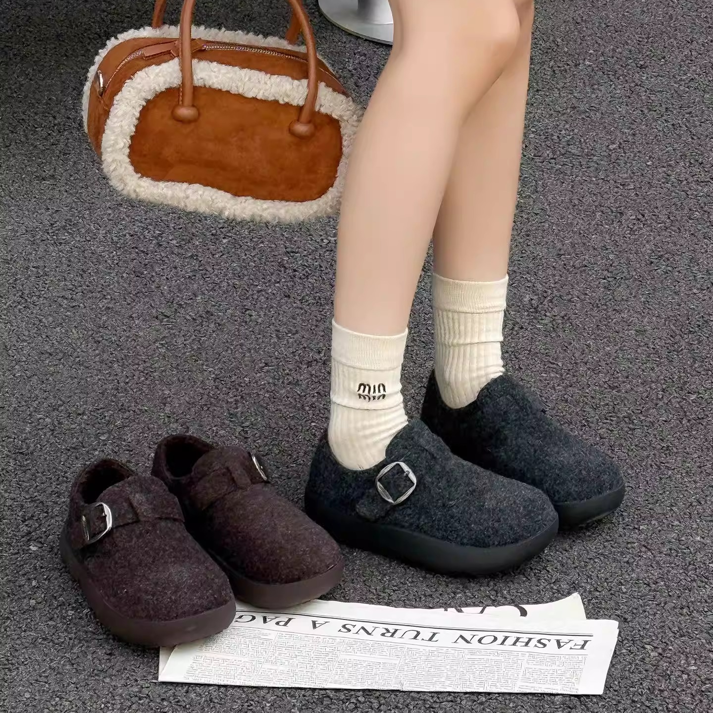 2025秋冬新款毛呢加绒包头半拖鞋
