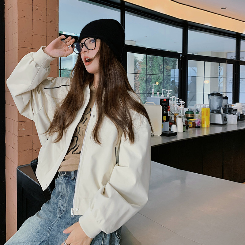 独特超好看白色短款棒球服外套女春秋2025新款韩系chic学院风夹克,女装短外套,Yologo