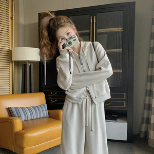 早春韩系穿搭运动服套装女2025新款奶fufu慵懒休闲连帽卫衣两件套图片
