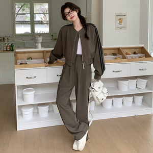 军绿色休闲卫衣运动套装女2025年春季新款设计感宽松阔腿裤两件套图片
