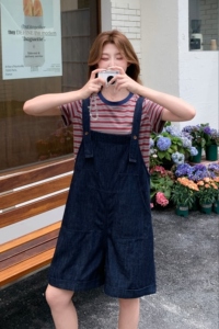 夏日chic韩系小个子流行两件套2025新款女条纹上衣牛仔背带裤套装图片