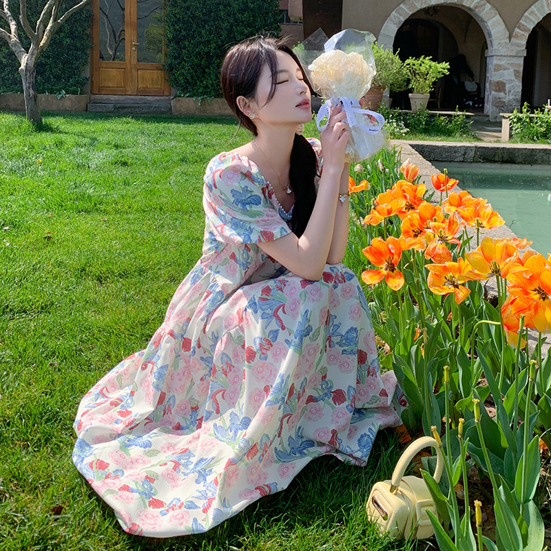 多巴胺方领碎花连衣裙女夏2024新款法式温柔初恋气质显瘦仙女长裙,女装连衣裙,Yologo