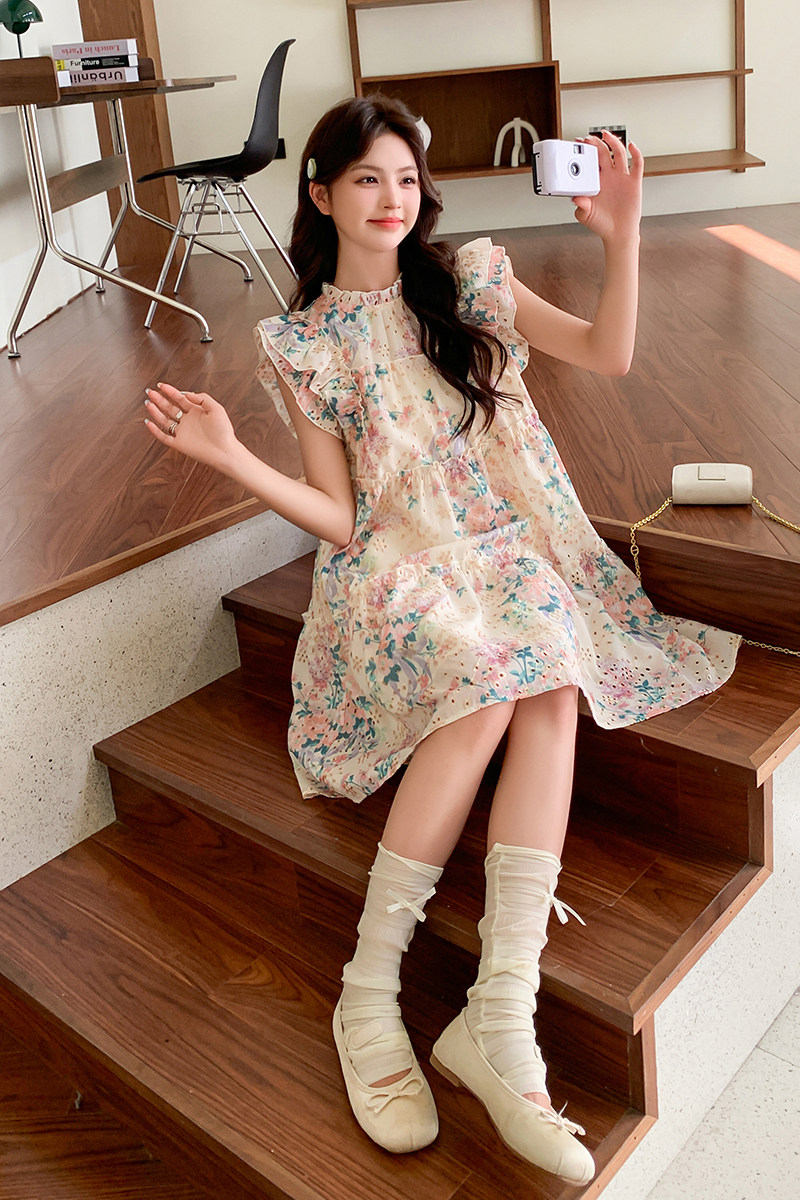 高级感绝美法式茶歇碎花连衣裙女夏超火好看甜美风小飞袖宽松裙子,女装连衣裙,Yologo