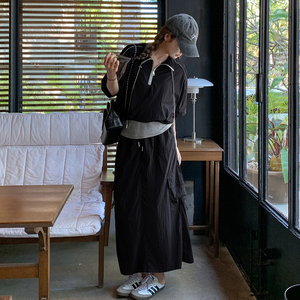 运动风穿搭灰色外套配长裙两件套女夏2025年新款超火休闲减龄套装图片