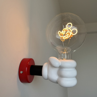 卡通简约壁灯卧室米奇手持墙灯ins儿童房个性创意床头小夜灯