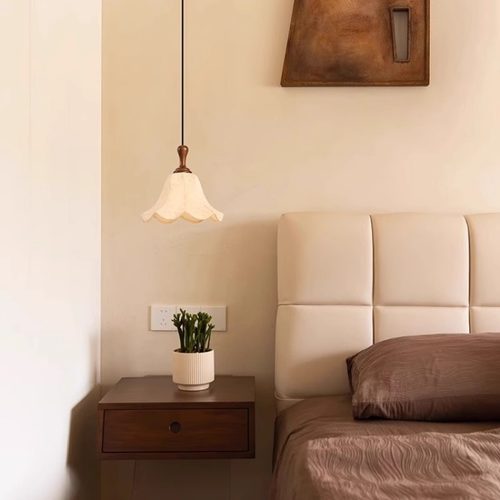 新款卧室床头小吊灯法式中古风奶油风美式乡村布艺复古花瓣灯