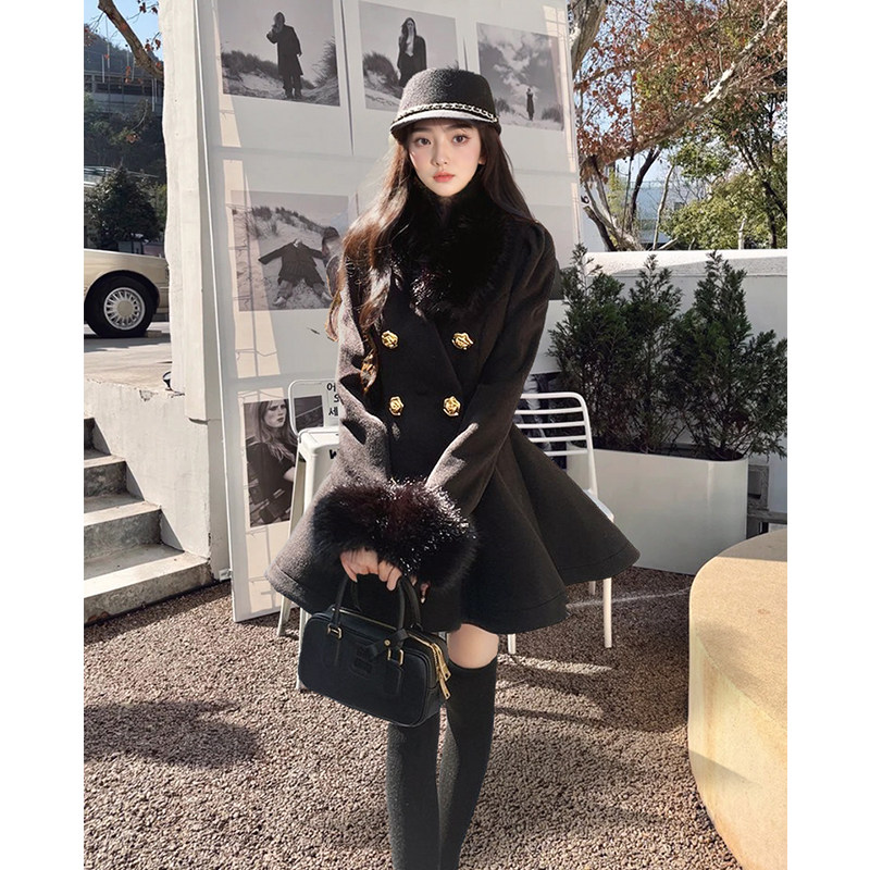 "圣日尔曼"法式毛领黑色收腰毛呢大衣2025年气质名媛风修身外套
