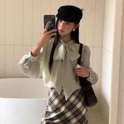 诠释美 NEWOPEN 25秋法式气质天丝棉系带领长袖蝴蝶结衬衫女F6376