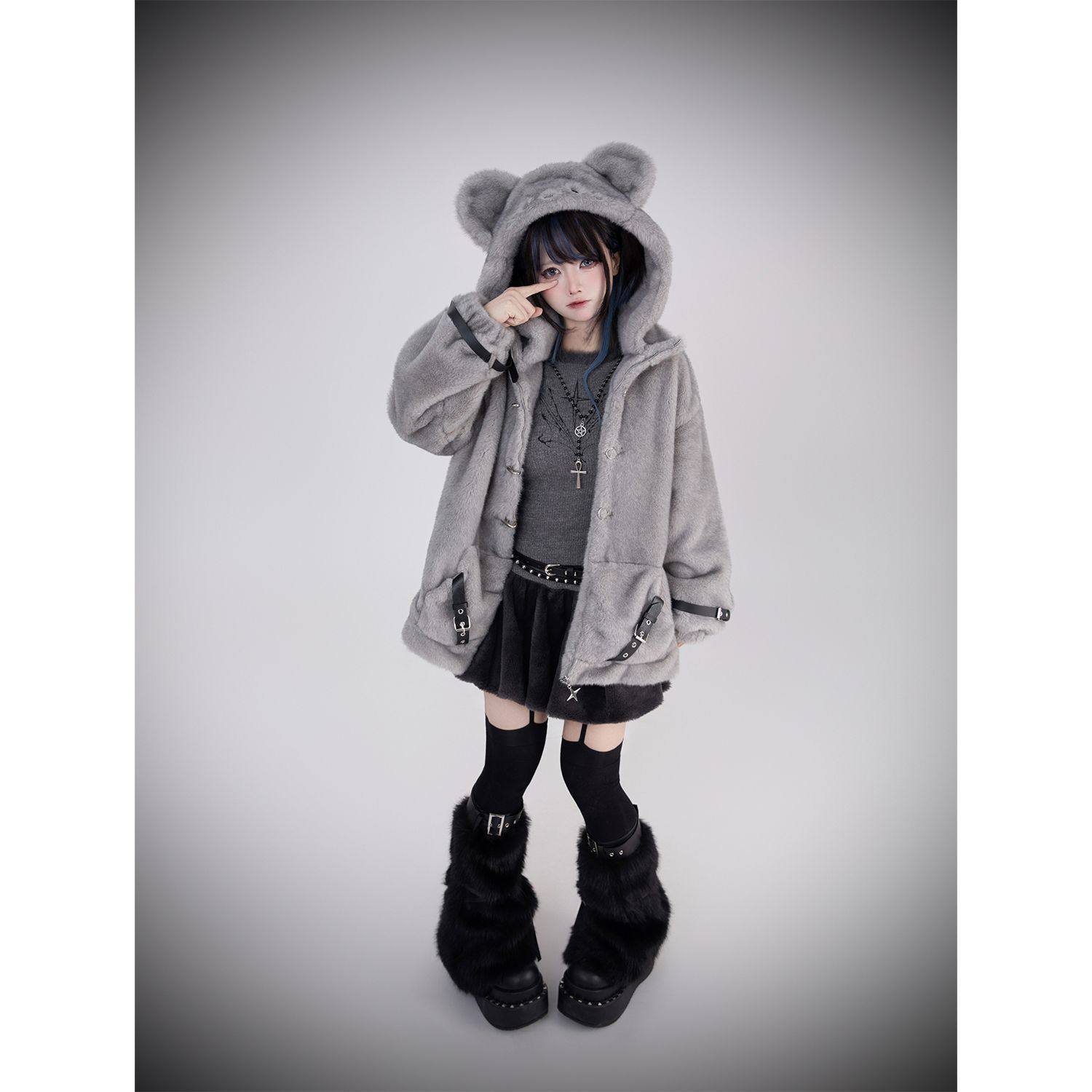 萌宅系可爱老鼠毛绒上衣秋冬新款毛毛亚比暗黑朋克皮扣小众短外套