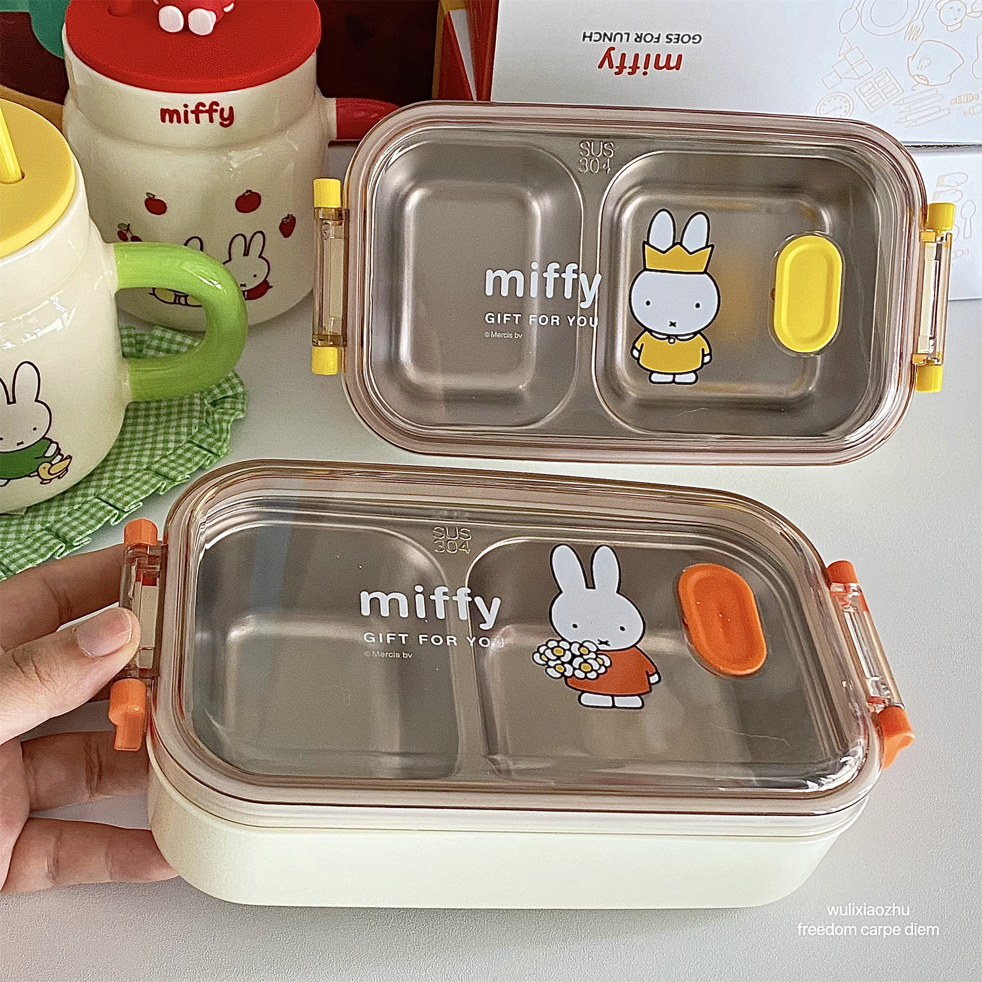 กล่องอาหารกลางวัน Miffy แท้ ทำจากสแตนเลส 304 ชั้นเดียว แบ่งเป็นสองช่อง เก็บความเย็น เหมาะสำหรับนักเรียนและพนักงานออฟฟิศ