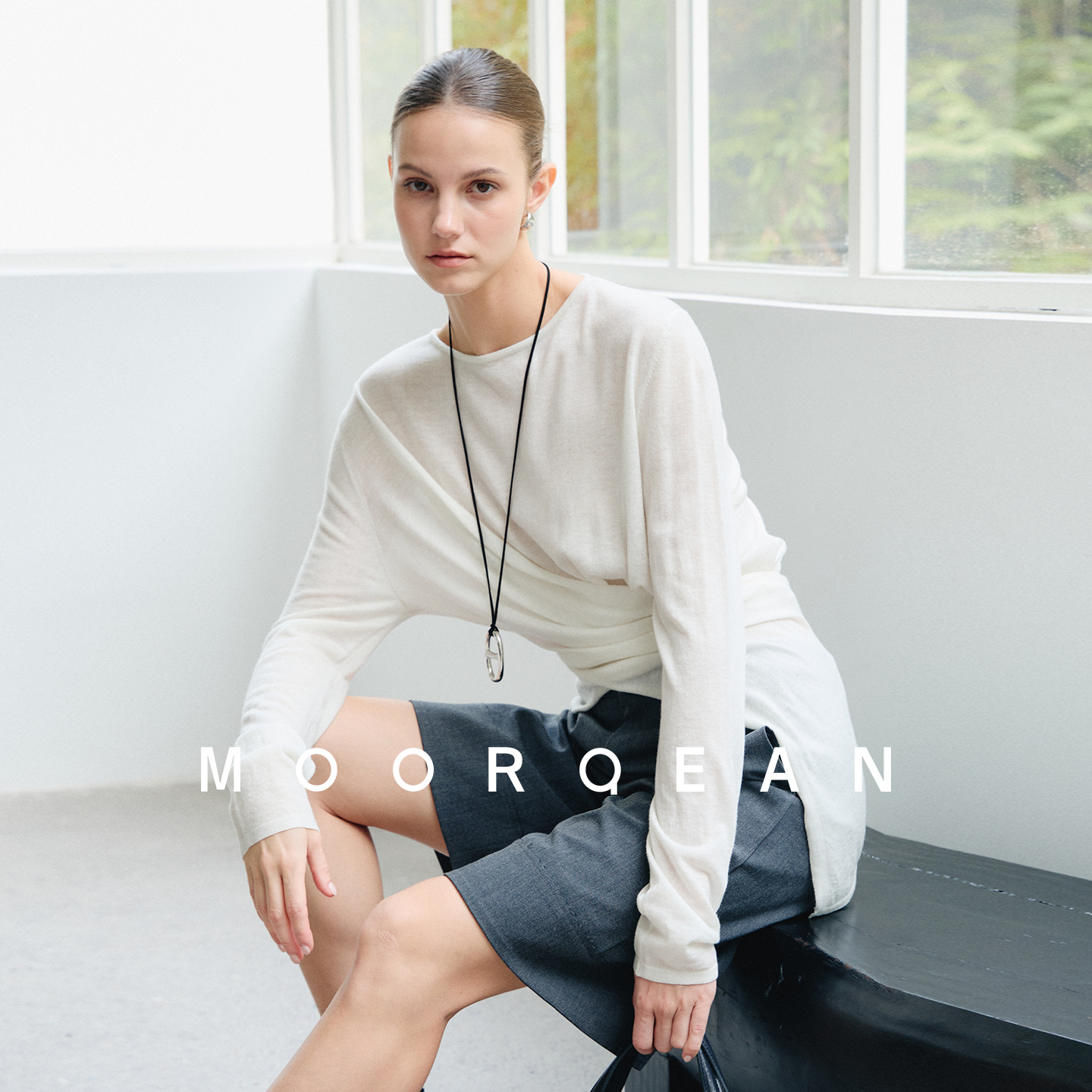 MOOR QEAN/摩乔 巴黎独家设计感 交叉立体褶皱针织打底衫上衣女
