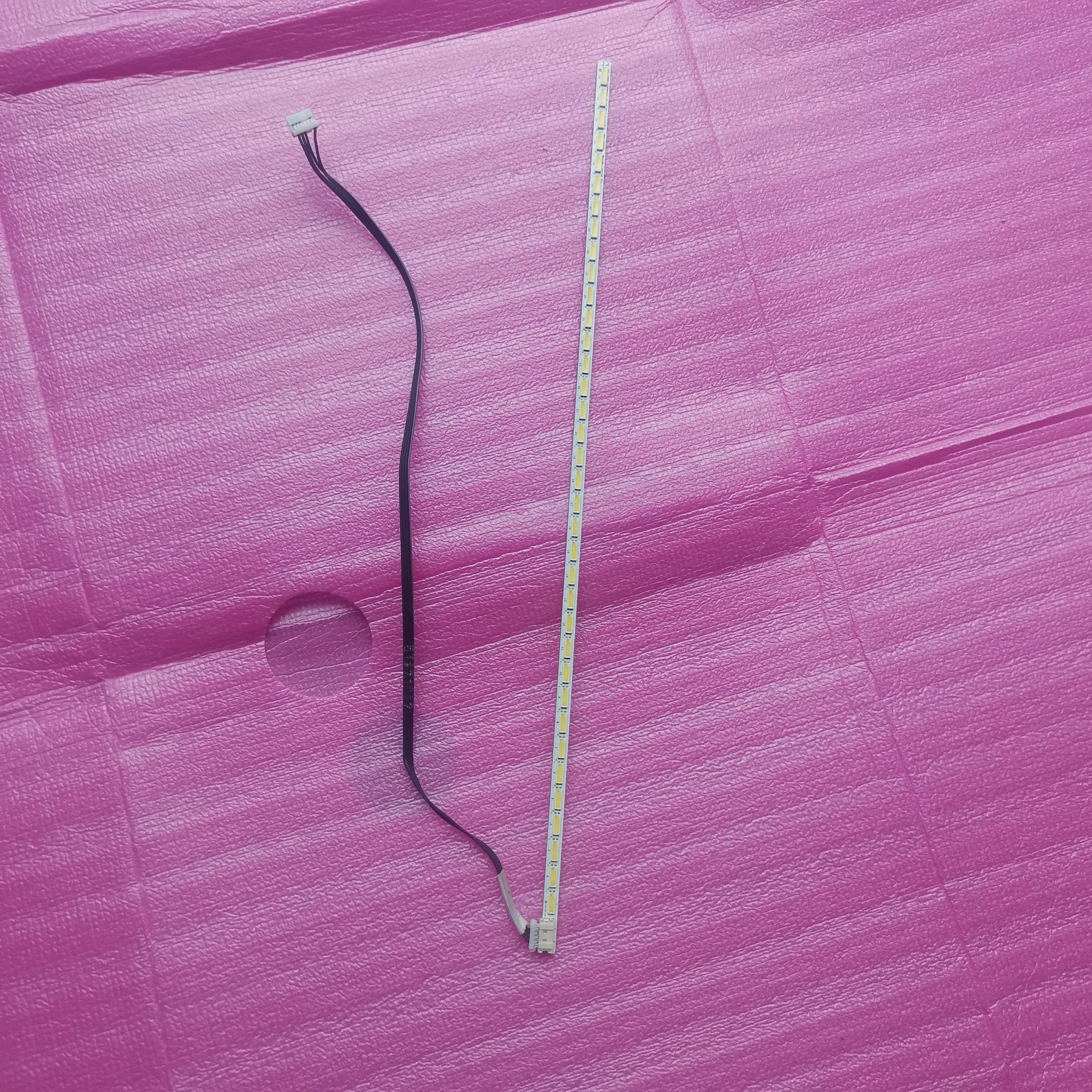 三星LS24D590液晶电视灯条