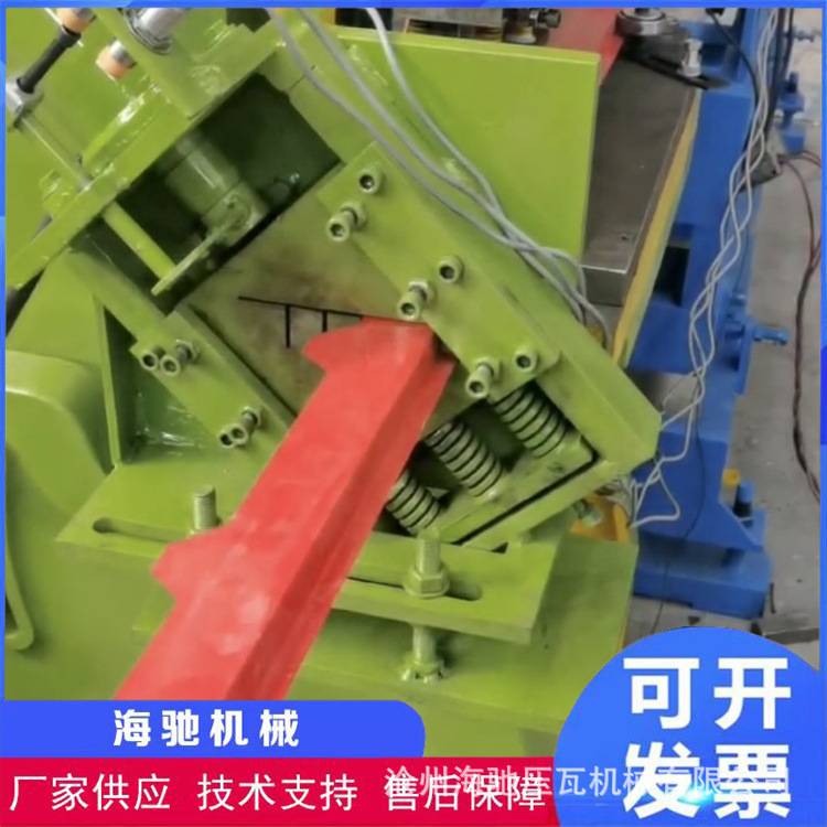 生产销售整套连体封堵设备 彩钢泡沫复合板专用封堵屋檐成型机器