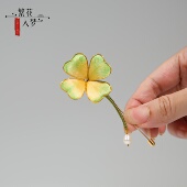 繁花入梦 纯手工非遗绒花胸针四叶草绿色胸花外套大衣别针真丝