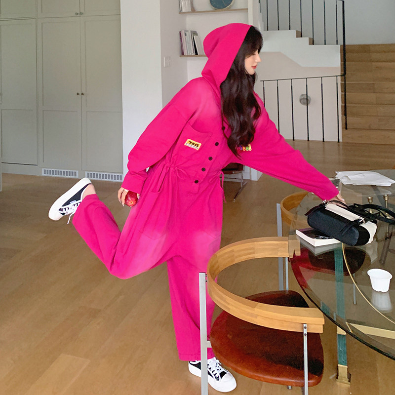 时尚韩系设计感连帽火龙果色牛仔连体裤女2025春季新款休闲阔腿裤,女装连体裤,依依服饰