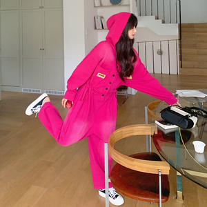 时尚韩系设计感连帽火龙果色牛仔连体裤女2025春季新款休闲阔腿裤