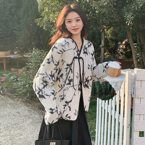 新中式国风短款黑白印花外套女春秋2025超火好看高级小众夹克上衣图片