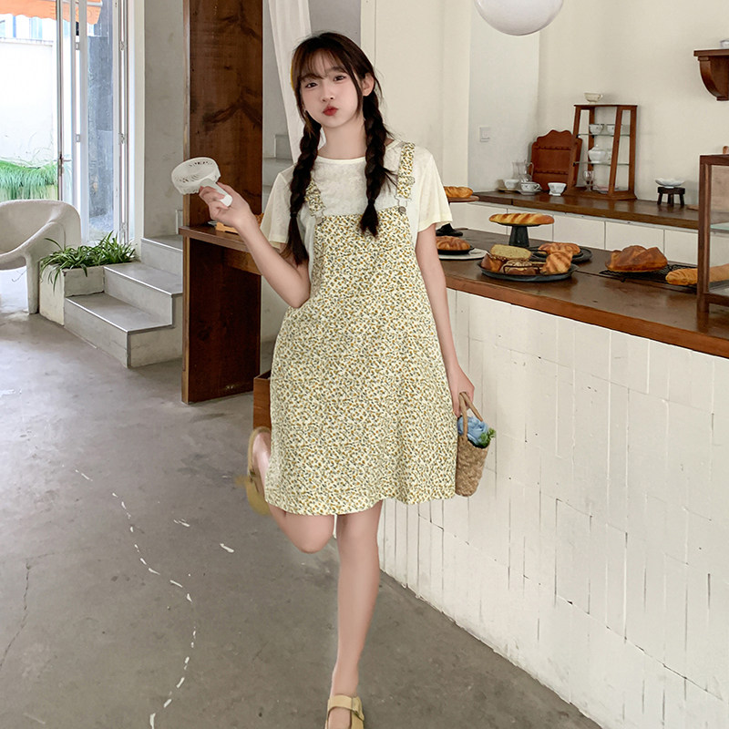 法式甜美减龄碎花背带连衣裙女2025夏季新款韩版宽松显瘦茶歇短裙,女装连衣裙,依依服饰