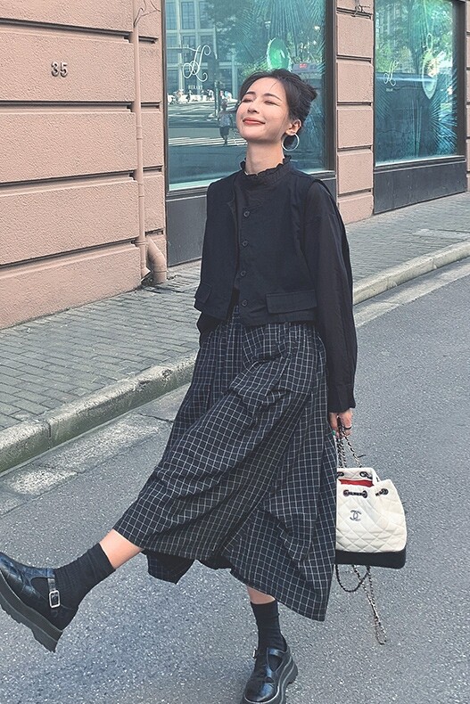 大货现货！2021秋新款衬衫+马甲+褶裙三件套T35-P145控198,女装套装/套裙,依依服饰