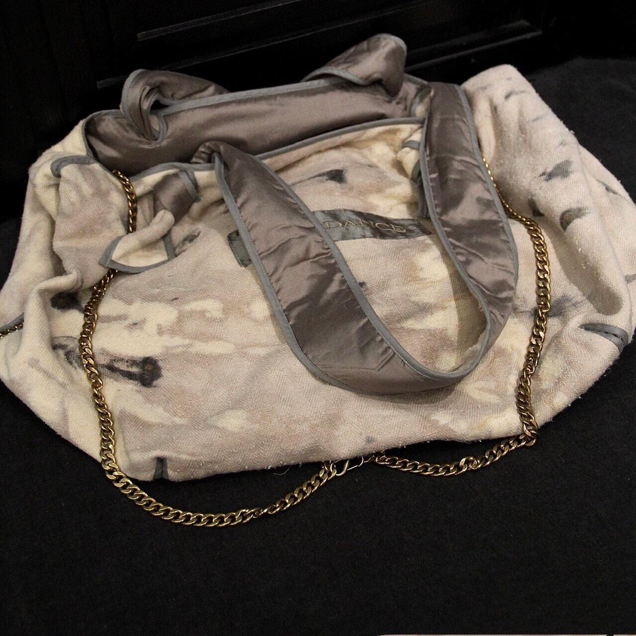 「SV现货」Mutedance 24秋冬 新品脏白色印染大号单肩包