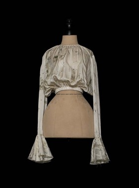 「SV现货」Mutedance 23秋冬 浅蓝色/脏裸色圆领弹力腰叠袖上衣