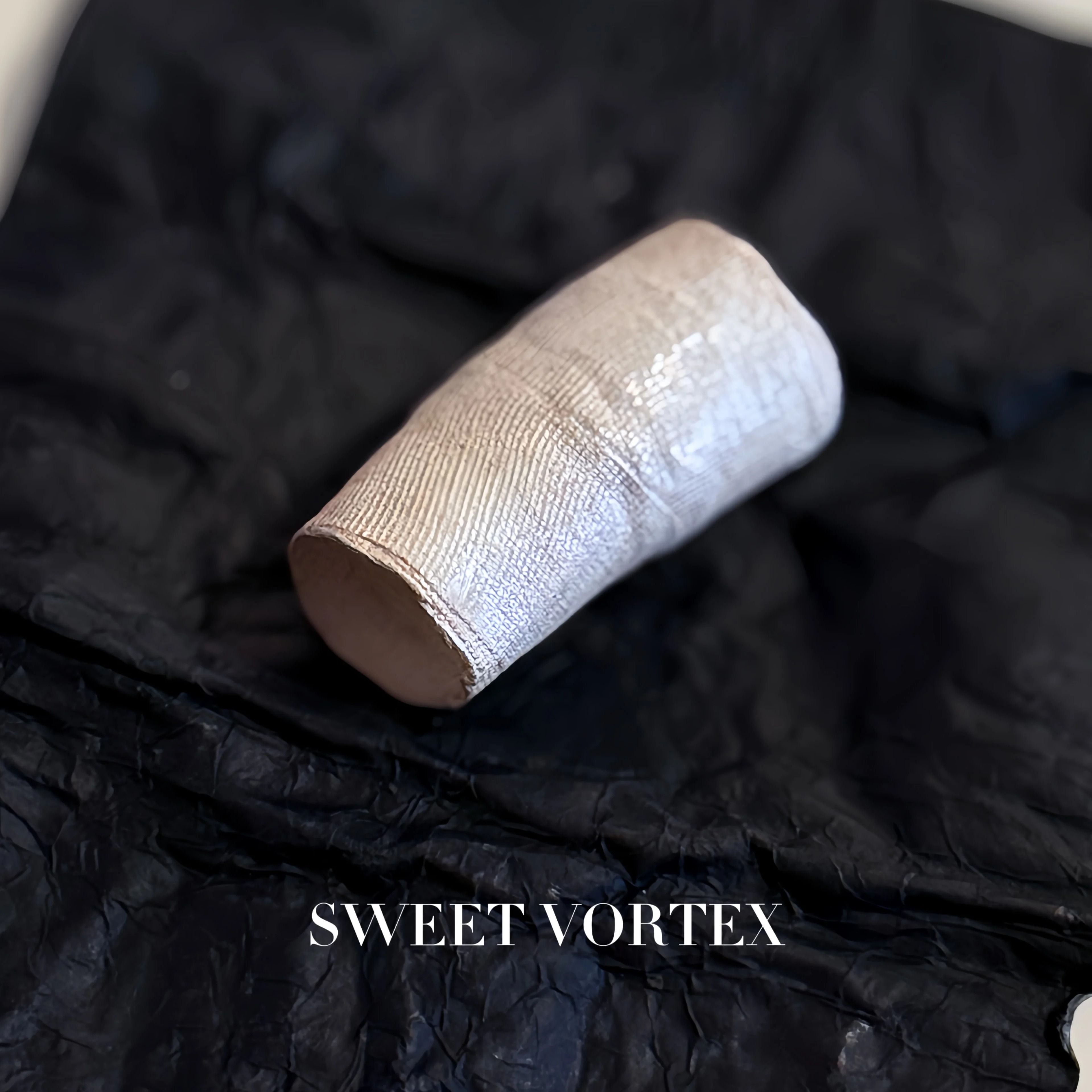 Detaj经典白色绷带长款银质戒指