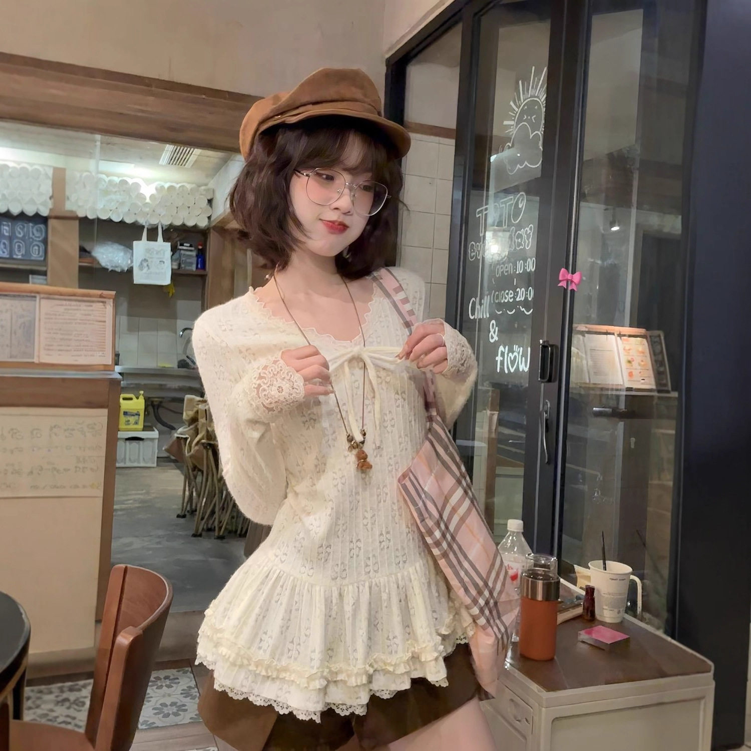 蝴蝶结木耳边内搭长袖T恤女秋冬季修身显瘦A字裙摆屁帘打底衫上衣,女装/女士精品,T恤,淘宝优惠券,粉丝福利购,淘宝优惠卷