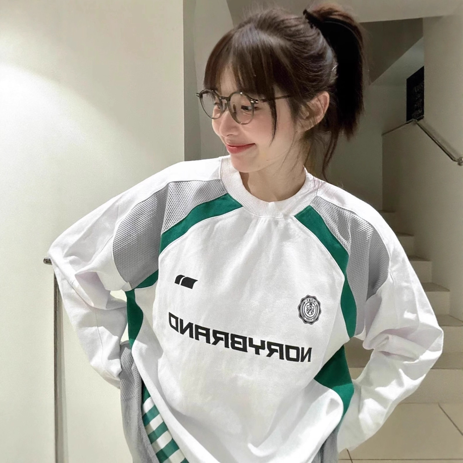 美式潮牌运动球衣秋季宽松撞色拼接圆领长袖T恤女2025新款上衣服