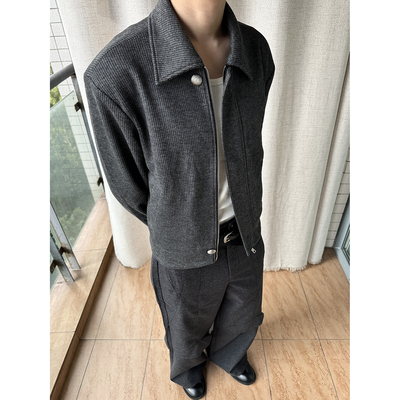 垫肩活页质感黑色夹克