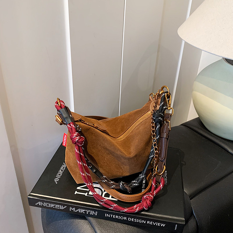 今年流行爆款包包女式2025新款超火磨砂小众饺子包百搭单肩斜挎包,箱包皮具/热销女包/男包,通用款女包,淘宝优惠券,粉丝福利购,淘宝优惠卷