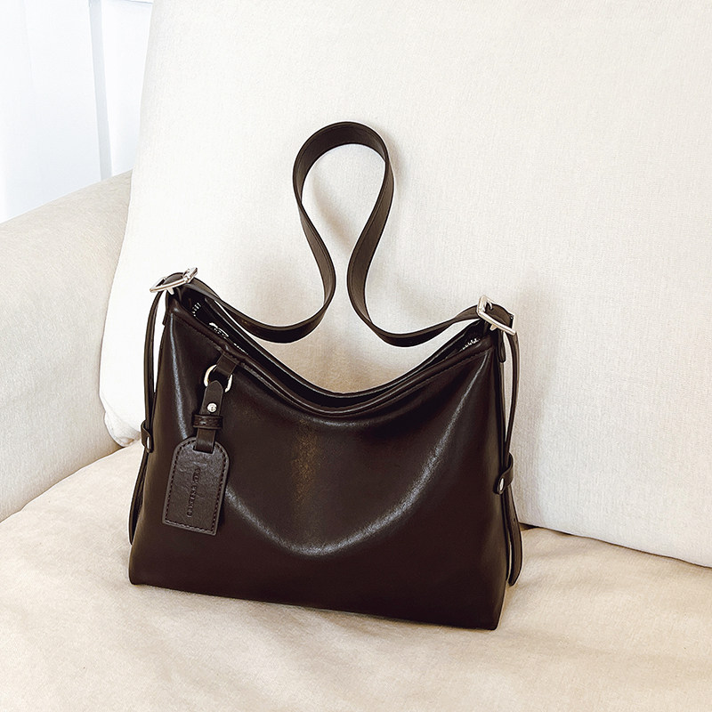 大容量包包女式2025新款超火小众复古通勤托特包高级感单肩斜挎包,箱包皮具/热销女包/男包,通用款女包,淘宝优惠券,粉丝福利购,淘宝优惠卷