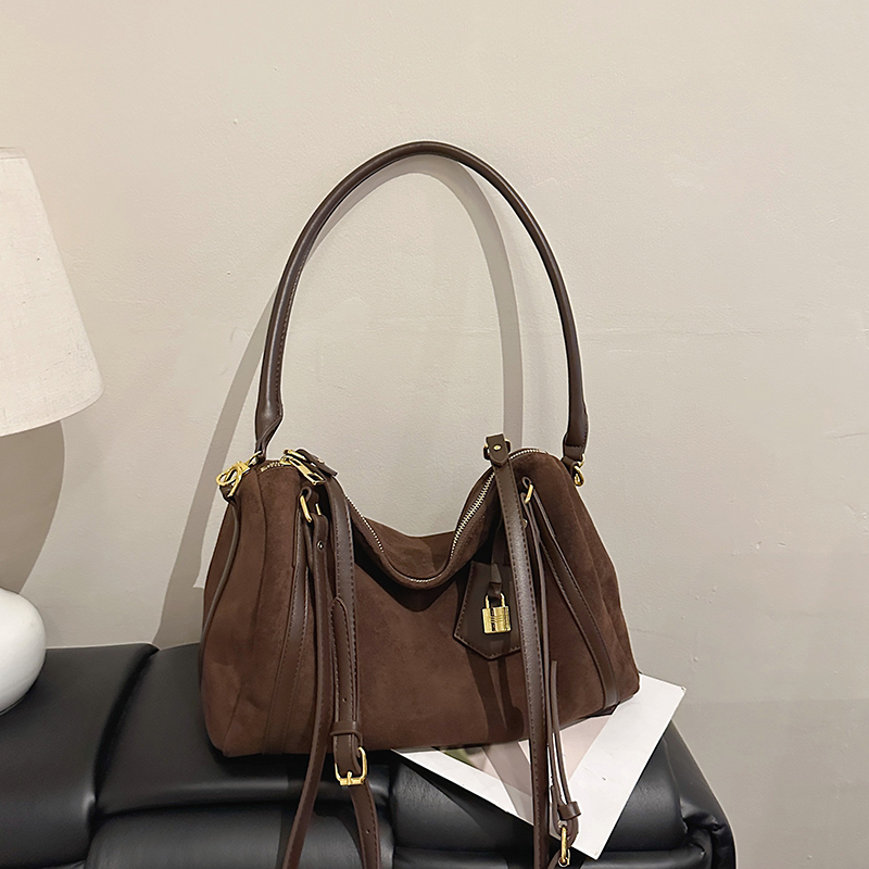 LAOYJA麂皮绒复古磨砂手提枕头包