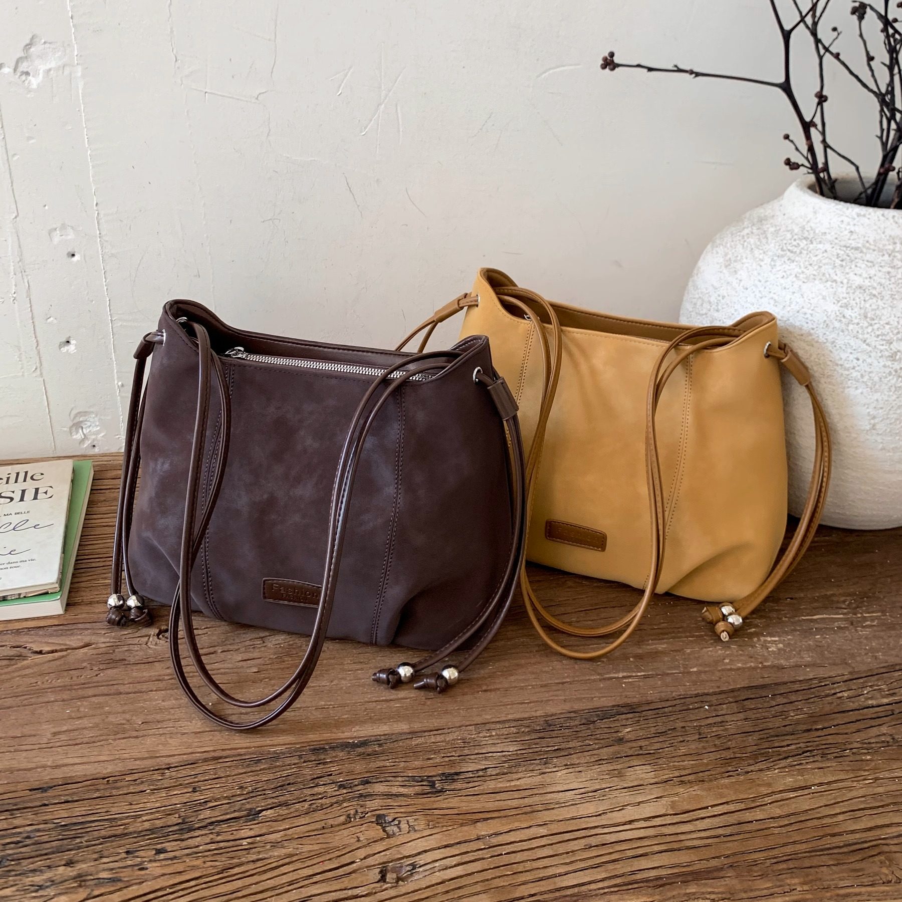 今年流行爆款包包女式2025新款小众复古通勤水桶包百搭单肩斜挎包,箱包皮具/热销女包/男包,通用款女包,淘宝优惠券,粉丝福利购,淘宝优惠卷